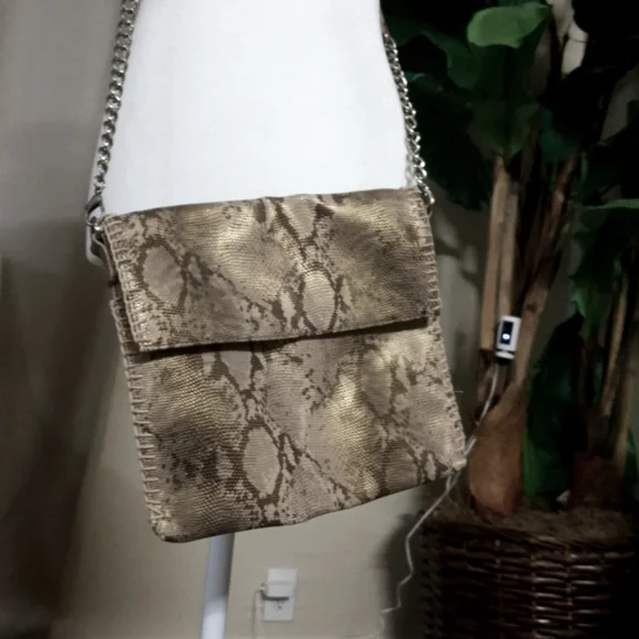 Snake print purse - Picture 2 of 3